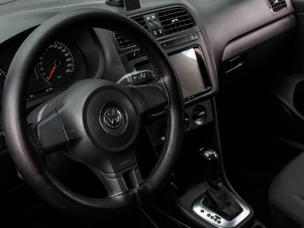 Volkswagen Polo V с пробегом 2014 года, цена 785 000 рублей, 297541 км, седан, Автокод Объявления