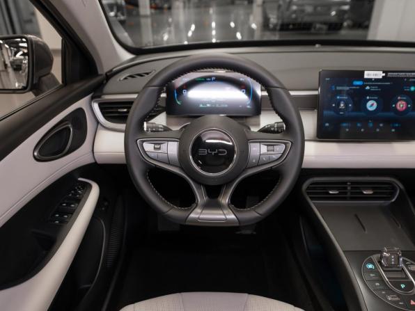 BYD Seal 05 с пробегом 2025 года, цена 2 800 000 рублей, 100 км, седан, Автокод Объявления