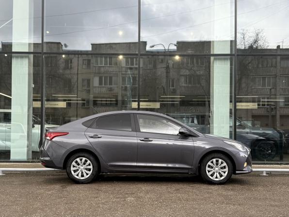 Hyundai Solaris II Рестайлинг с пробегом 2021 года, цена 1 499 000 рублей, 88028 км, седан, Автокод Объявления