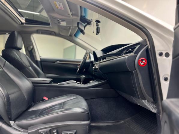 Lexus ES VI с пробегом 2014 года, цена 2 390 000 рублей, 131250 км, седан, Автокод Объявления