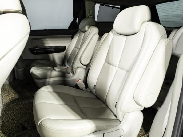 Kia Carnival III с пробегом 2018 года, цена 2 690 000 рублей, 115800 км, минивэн, Автокод Объявления