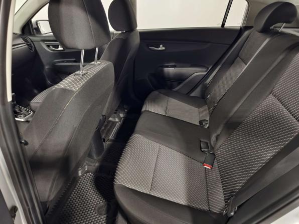 Kia Rio IV с пробегом 2018 года, цена 1 650 000 рублей, 45747 км, хэтчбек, Автокод Объявления