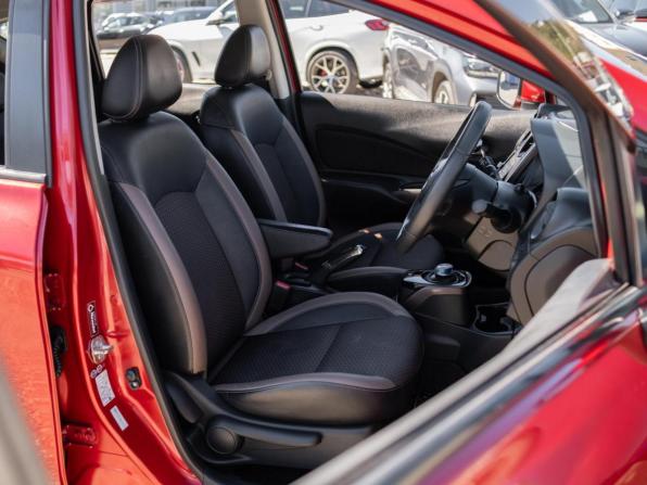 Nissan Note II Рестайлинг с пробегом 2018 года, цена 1 299 000 рублей, 111027 км, хэтчбек, Автокод Объявления