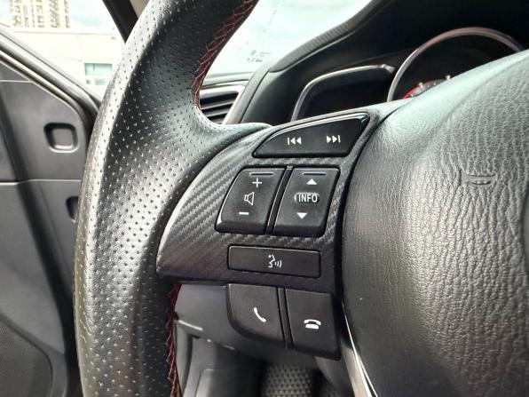 Mazda 3 III (BM) с пробегом 2013 года, цена 1 025 000 рублей, 211885 км, седан, Автокод Объявления