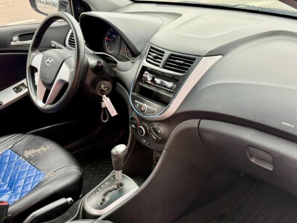 Hyundai Solaris I с пробегом 2011 года, цена 648 000 рублей, 145201 км, хэтчбек, Автокод Объявления