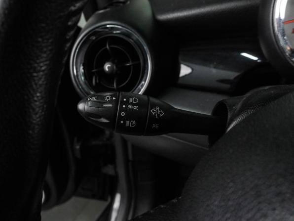 Mini Hatch II (R56) с пробегом 2009 года, цена 1 069 000 рублей, 188825 км, хэтчбек, Автокод Объявления