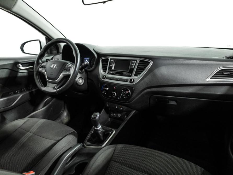 Hyundai Solaris II Санкт-Петербург  - изображение 9