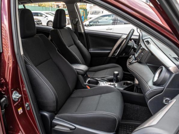 Toyota RAV4 IV (XA40) Рестайлинг с пробегом 2017 года, цена 2 250 000 рублей, 132118 км, внедорожник, Автокод Объявления