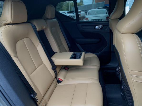 Volvo XC40 I с пробегом 2021 года, цена 3 850 000 рублей, 39625 км, внедорожник, Автокод Объявления