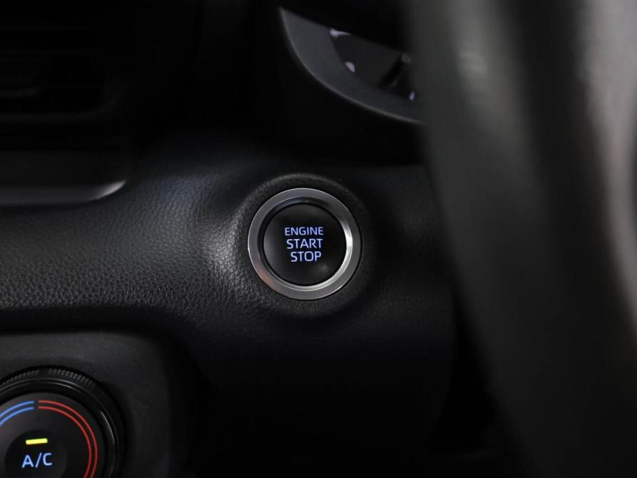Toyota Yaris IV Ростов-на-Дону  - изображение 15