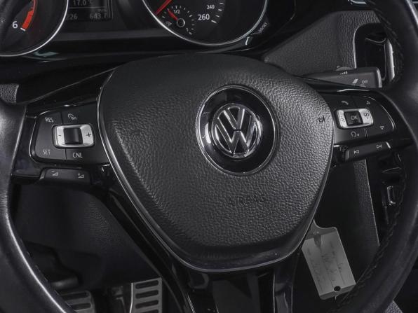 Volkswagen Jetta VI Рестайлинг с пробегом 2016 года, цена 1 899 000 рублей, 85226 км, седан, Автокод Объявления