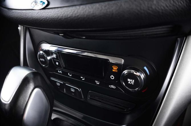 Ford Kuga II Рестайлинг с пробегом 2014 года, цена 1 259 000 рублей, 151323 км, внедорожник, Автокод Объявления