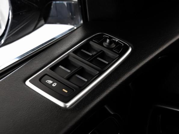 Jaguar F-Pace I с пробегом 2017 года, цена 2 399 000 рублей, 121525 км, внедорожник, Автокод Объявления