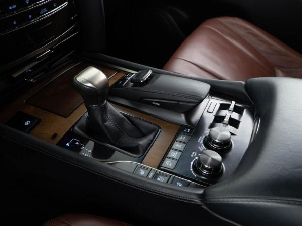Lexus LX III Рестайлинг 2 с пробегом 2016 года, цена 7 509 050 рублей, 134379 км, внедорожник, Автокод Объявления