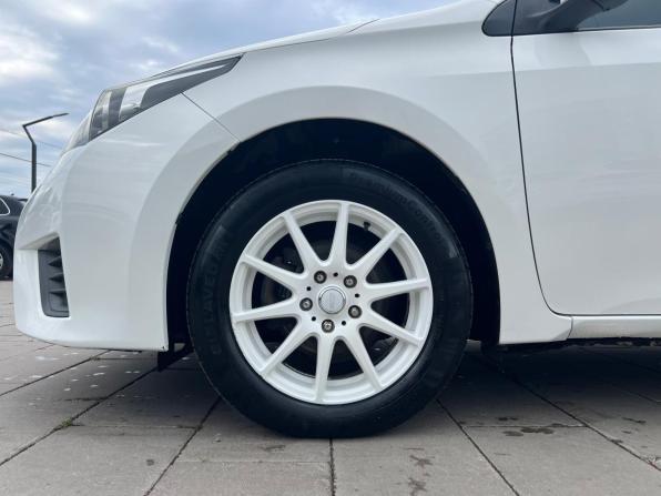 Toyota Corolla XI (E160 E170 E180) с пробегом 2013 года, цена 1 165 000 рублей, 223433 км, седан, Автокод Объявления