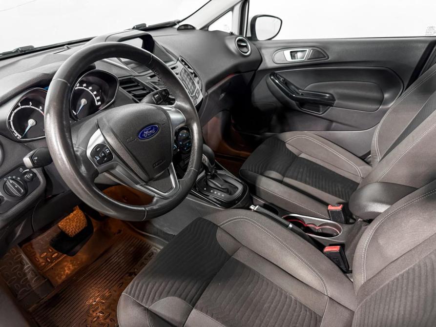 Ford Fiesta Mk6 Рестайлинг Санкт-Петербург  - изображение 9