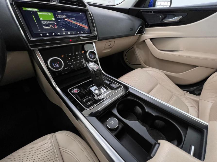 Jaguar XE I Рестайлинг Волгоград  - изображение 22