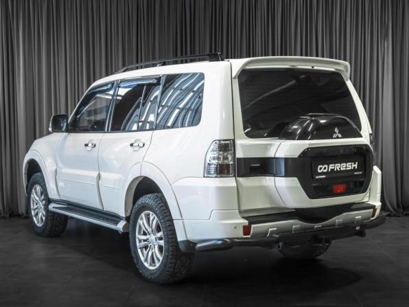 Mitsubishi Pajero IV Рестайлинг 2 с пробегом 2017 года, цена 2 739 000 рублей, 103932 км, внедорожник, Автокод Объявления
