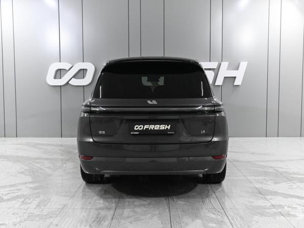 Li Auto (Lixiang) L9 I Рестайлинг с пробегом 2024 года, цена 9 189 000 рублей, 45 км, внедорожник, Автокод Объявления
