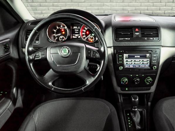 Skoda Yeti I с пробегом 2014 года, цена 920 000 рублей, 228016 км, внедорожник, Автокод Объявления