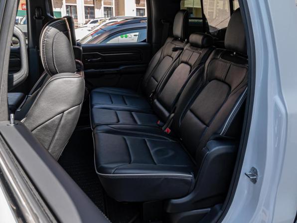 Ram 1500 V с пробегом 2023 года, цена 8 640 000 рублей, 17941 км, offers.body_type.unknown, Автокод Объявления