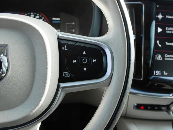 Volvo XC60 II с пробегом 2018 года, цена 3 200 000 рублей, 119441 км, внедорожник, Автокод Объявления