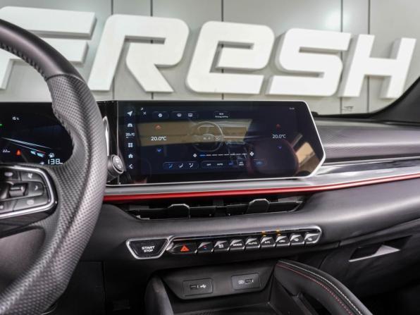 Geely Coolray I Рестайлинг с пробегом 2023 года, цена 2 099 000 рублей, 36216 км, внедорожник, Автокод Объявления