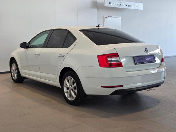 Skoda Octavia III (A7) Рестайлинг с пробегом 2017 года, цена 1 550 000 рублей, 183713 км, лифтбек, Автокод Объявления