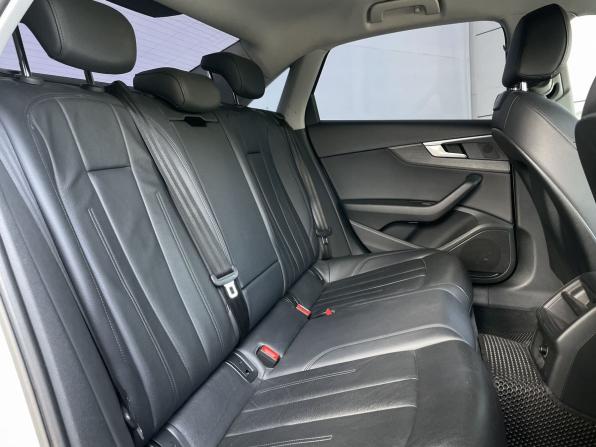 Audi A4 V (B9) с пробегом 2017 года, цена 2 000 000 рублей, 145345 км, седан, Автокод Объявления