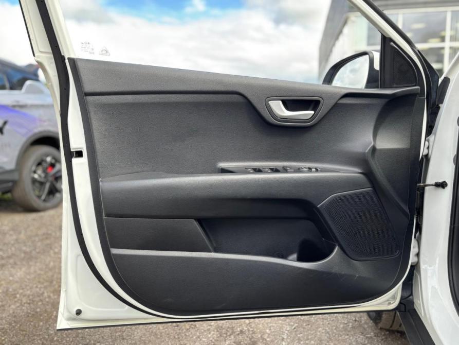 Kia Stonic I Набережные Челны  - изображение 15
