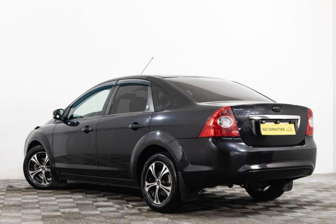 Ford Focus II Рестайлинг с пробегом 2008 года, цена 559 000 рублей, 215000 км, седан, Автокод Объявления