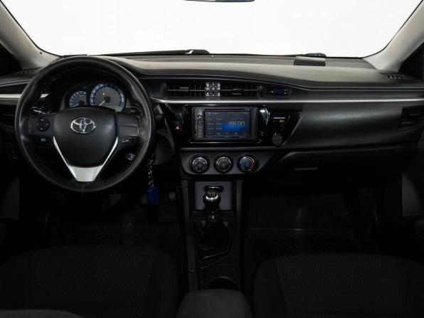 Toyota Corolla XI (E160 E170 E180) с пробегом 2013 года, цена 900 000 рублей, 221960 км, седан, Автокод Объявления