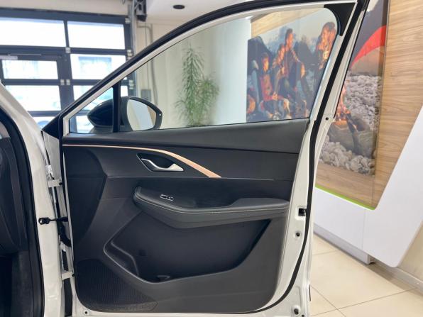 Omoda C5 I с пробегом 2023 года, цена 1 780 000 рублей, 52451 км, внедорожник, Автокод Объявления