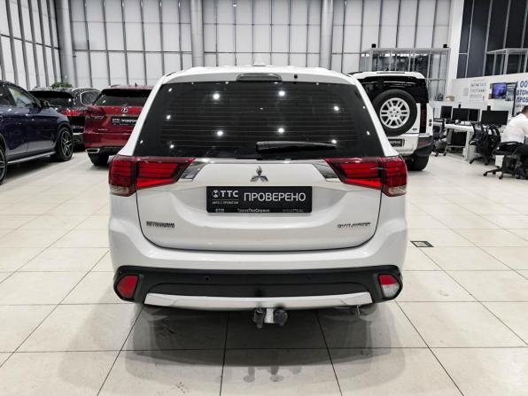 Mitsubishi Outlander III Рестайлинг 2 с пробегом 2017 года, цена 1 299 000 рублей, 154337 км, внедорожник, Автокод Объявления