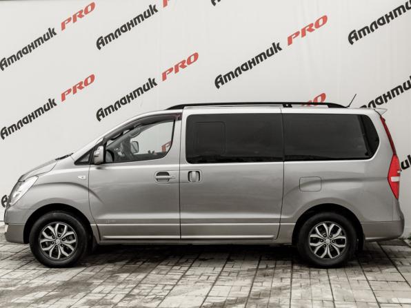 Hyundai Grand Starex I Рестайлинг с пробегом 2017 года, цена 2 650 000 рублей, 144259 км, минивэн, Автокод Объявления