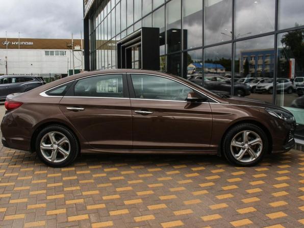 Hyundai Sonata VII (LF) Рестайлинг с пробегом 2019 года, цена 1 421 400 рублей, 274000 км, седан, Автокод Объявления