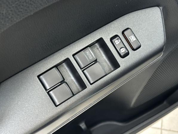 Toyota RAV4 IV (XA40) Рестайлинг с пробегом 2016 года, цена 2 389 000 рублей, 107421 км, внедорожник, Автокод Объявления