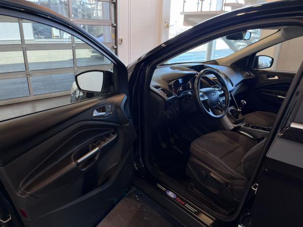 Ford Kuga II с пробегом 2013 года, цена 1 110 000 рублей, 136984 км, внедорожник, Автокод Объявления
