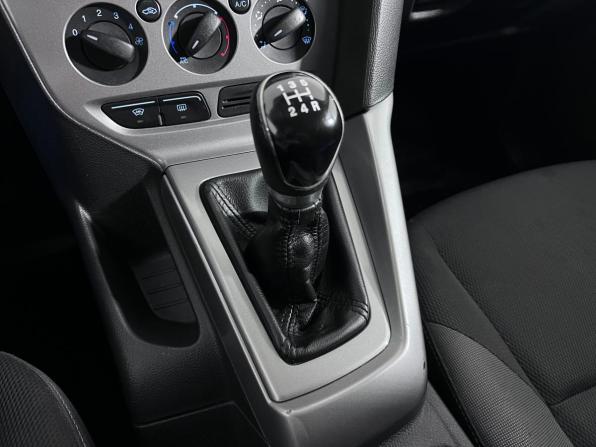 Ford Focus III с пробегом 2012 года, цена 625 000 рублей, 277651 км, седан, Автокод Объявления