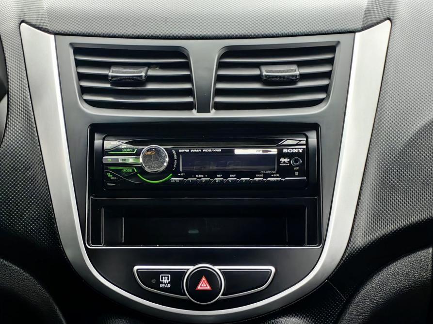 Hyundai Solaris I Санкт-Петербург  - изображение 12