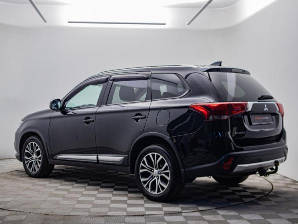 Mitsubishi Outlander III Рестайлинг 2 с пробегом 2018 года, цена 2 195 000 рублей, 135084 км, внедорожник, Автокод Объявления