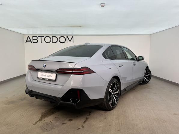 BMW 5 серии VIII (G60/G61/G68) с пробегом 2024 года, цена 9 990 000 рублей, 22100 км, седан, Автокод Объявления