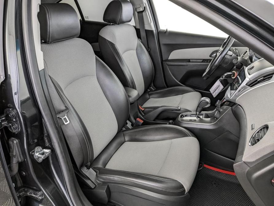 Chevrolet Cruze I Рестайлинг Москва  - изображение 23