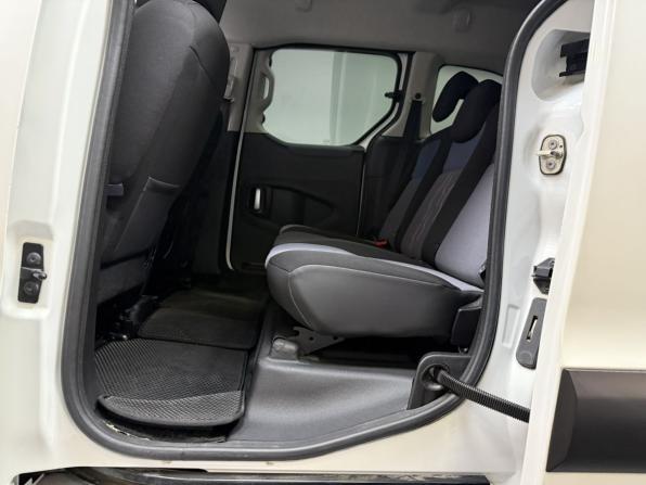 Peugeot Partner II Рестайлинг с пробегом 2012 года, цена 980 000 рублей, 73606 км, компактвэн, Автокод Объявления