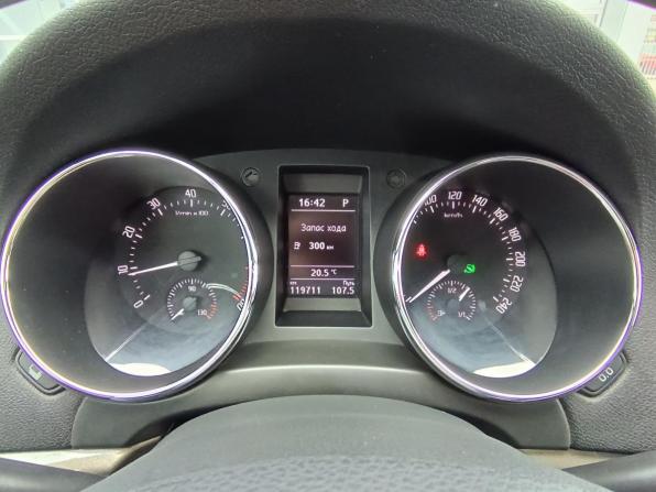 Skoda Yeti I Рестайлинг с пробегом 2014 года, цена 1 305 000 рублей, 119711 км, внедорожник, Автокод Объявления