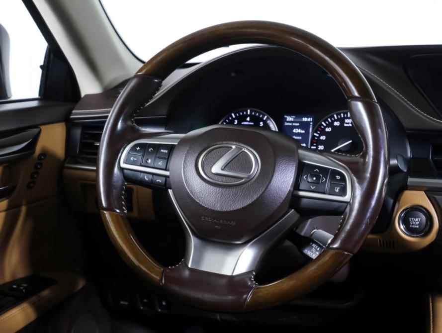 Lexus ES VI Рестайлинг Москва  - изображение 14