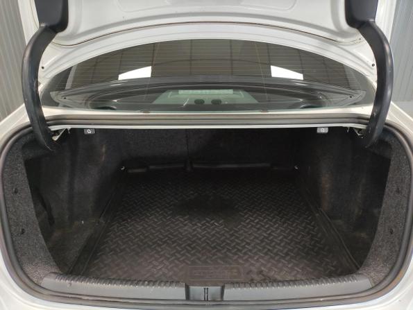 Volkswagen Jetta VI с пробегом 2013 года, цена 850 000 рублей, 251314 км, седан, Автокод Объявления