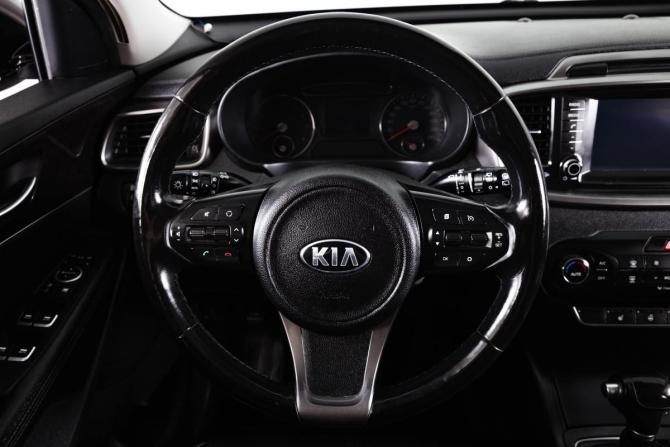 Kia Sorento II Рестайлинг с пробегом 2017 года, цена 2 099 000 рублей, 201013 км, внедорожник, Автокод Объявления