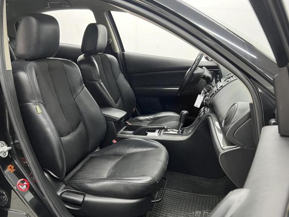 Mazda 6 II (GH) Рестайлинг с пробегом 2010 года, цена 1 019 000 рублей, 210548 км, седан, Автокод Объявления
