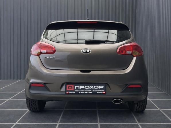 Kia Ceed II с пробегом 2013 года, цена 877 000 рублей, 136236 км, хэтчбек, Автокод Объявления